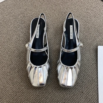 Корейската версия на Baotou/ Удобни тънки обувки с квадратни пръсти, на равна подметка; Новост 2023 г.; Модни и Ежедневни Проста дамски обувки за лятото;