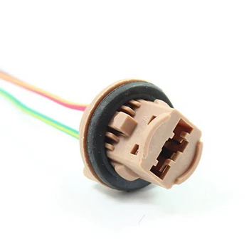 1 бр. Led авто лампа T20, адаптер за контакта, удължителен кабел, щепсел, държач за крушка