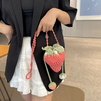 Дамска чанта-тоут Kawaii, Универсална Клубничная чанта през рамо, Ежедневна чанта ръчно плетени, Cartoony портфейл-кофа