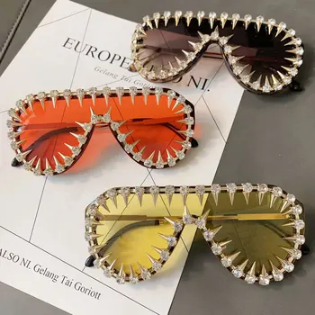 Дамски слънчеви очила за Защита от слънцето с UV-защита на Индивидуалността на Мода Ретро Диаманти Слънчеви очила за Подиум Партита Улични Чашки