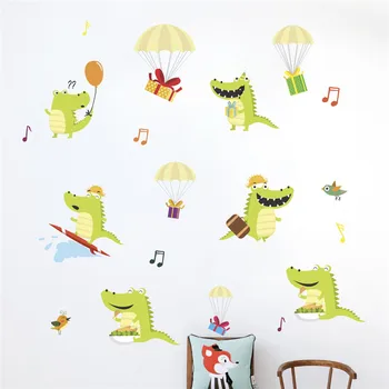 Карикатура На Крокодил Играе Горещ Балон Стикер За Стена, Декорация На Дома, Детска Стая, Спалня Стенно Изкуство Diy Сафари Стикери За Стена