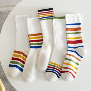 Нови Преливащи дамски чорапи с дълъг ръкав, модерно корейското издание на ивици, есенно-зимни чорапи със средна дължина, в академик стил