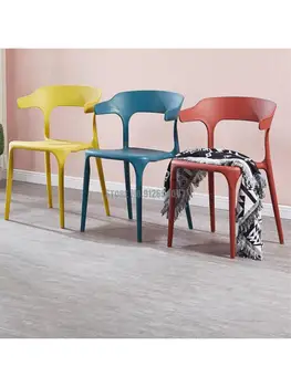 Стол е Просто Домашен Кът Стол С Пластмасова възбудена облегалката на Стол, Табуретка, Скандинавски Модерен Етажерка и масичка и стол, Маса и стол за почивка